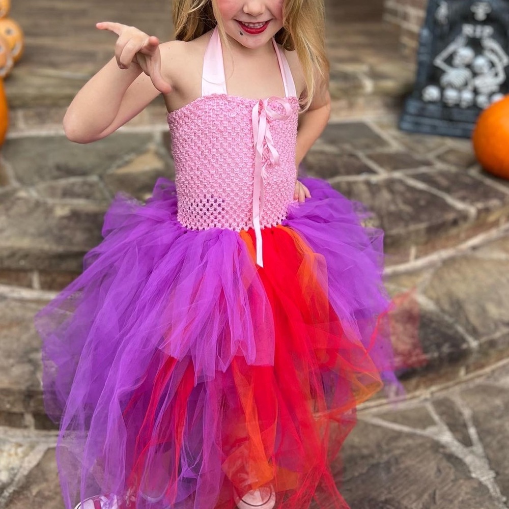 Hocus Pocus!  Girls Sarah Sanderson costume